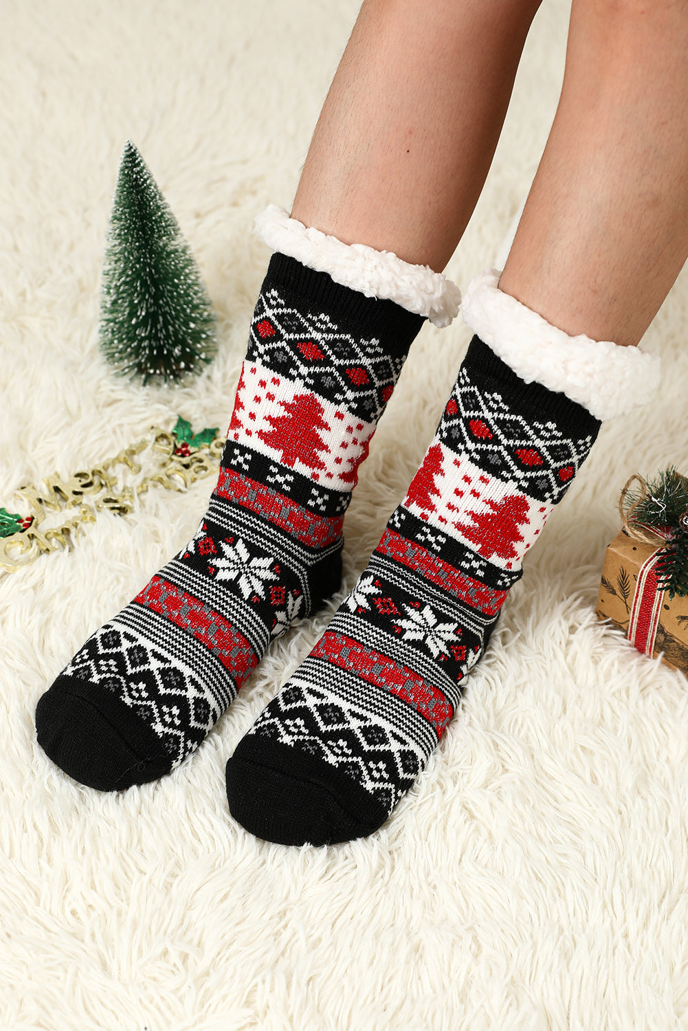 Black Christmas Tree Pattern Thermal Socks