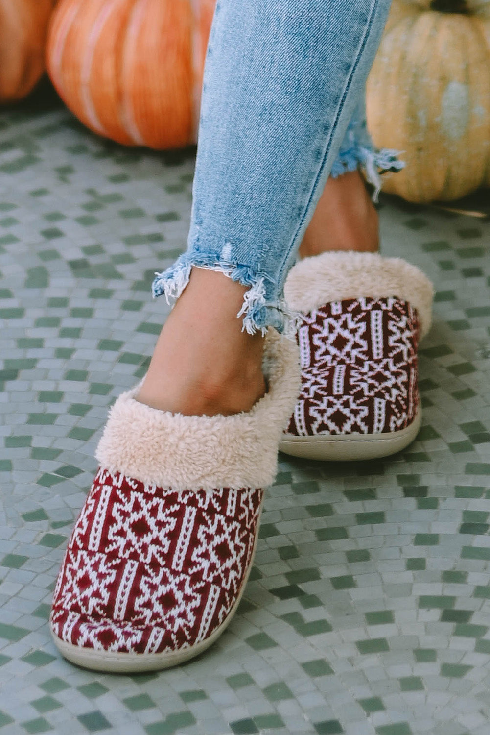 Red Suede Geometric Print Contrast Fuzzy Winter Slippers