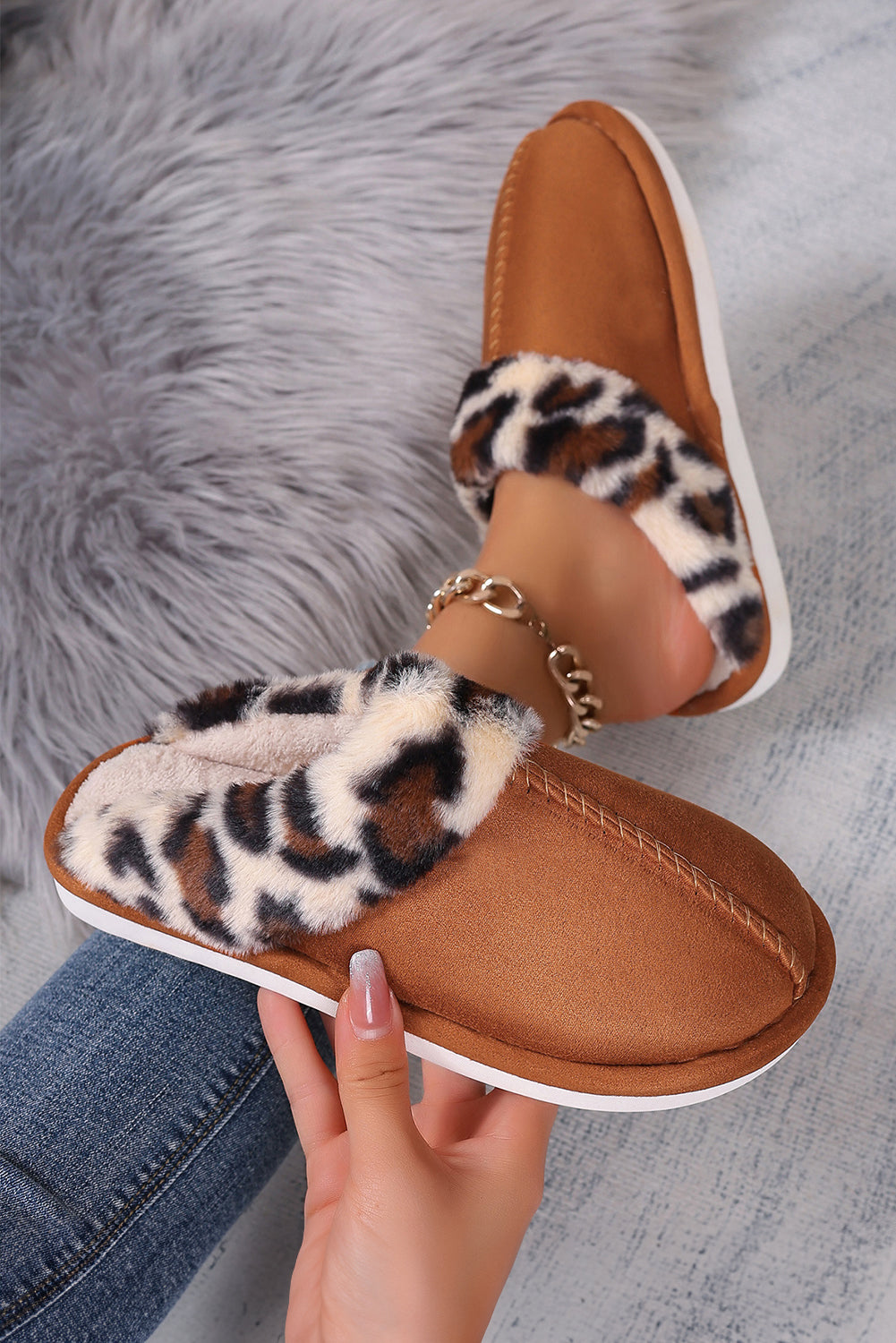 Chestnut Anti-Skid Leopard Fluffy Slippers