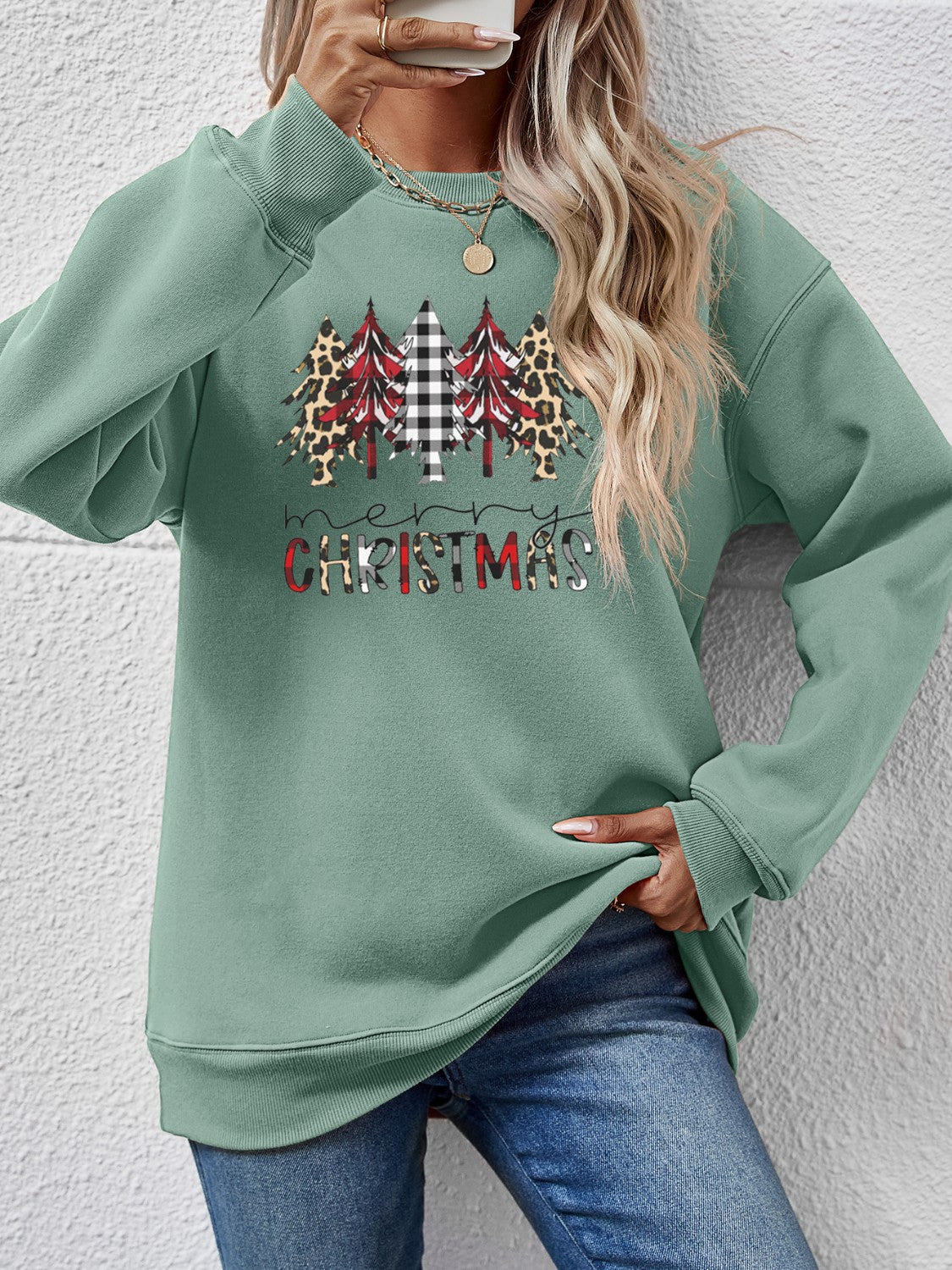 MERRY CHRISTMAS Round Neck Long Sleeve Sweatshirt