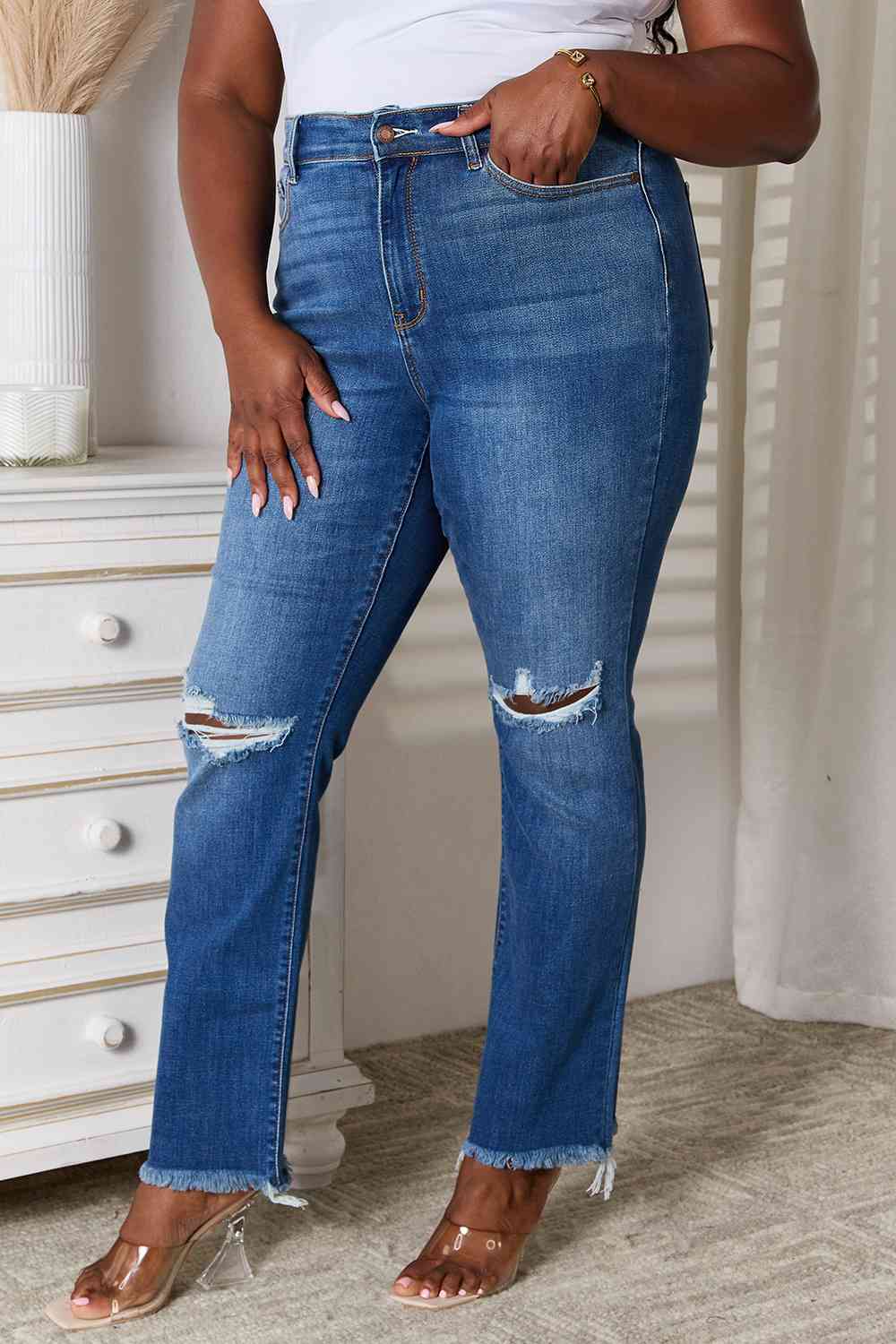 Judy Blue Full Size Distressed Raw Hem Jeans - The Red Leopard Boutique 